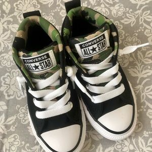 Converse camo high top size 11. Never worn.